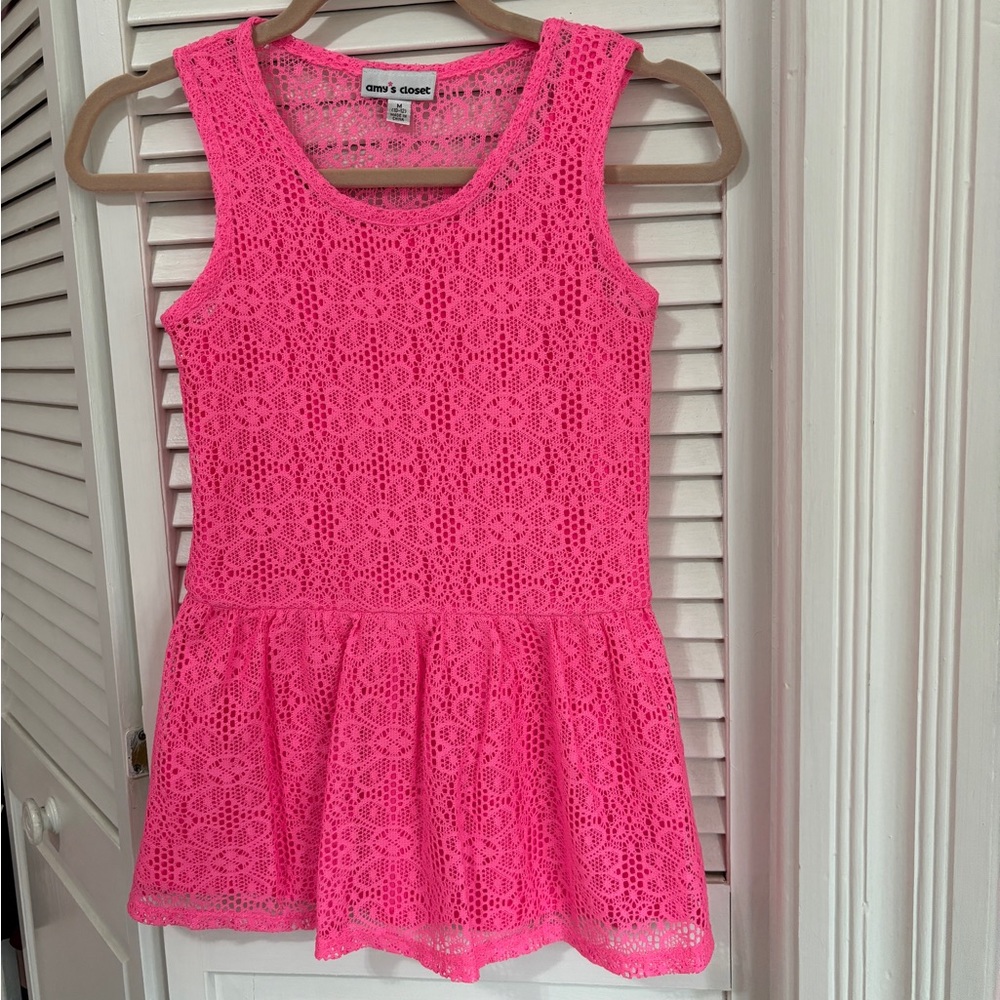 Amy’s Closet Girls size M (10/12) bright pink floral lace peplum top